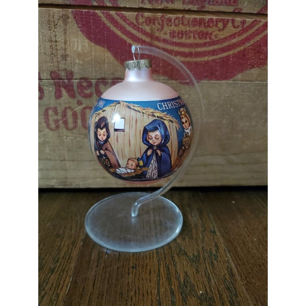 Vtg Hummelwerk 1981 Third Annual Edition Glass Nativity Scene Ornament NO BOX